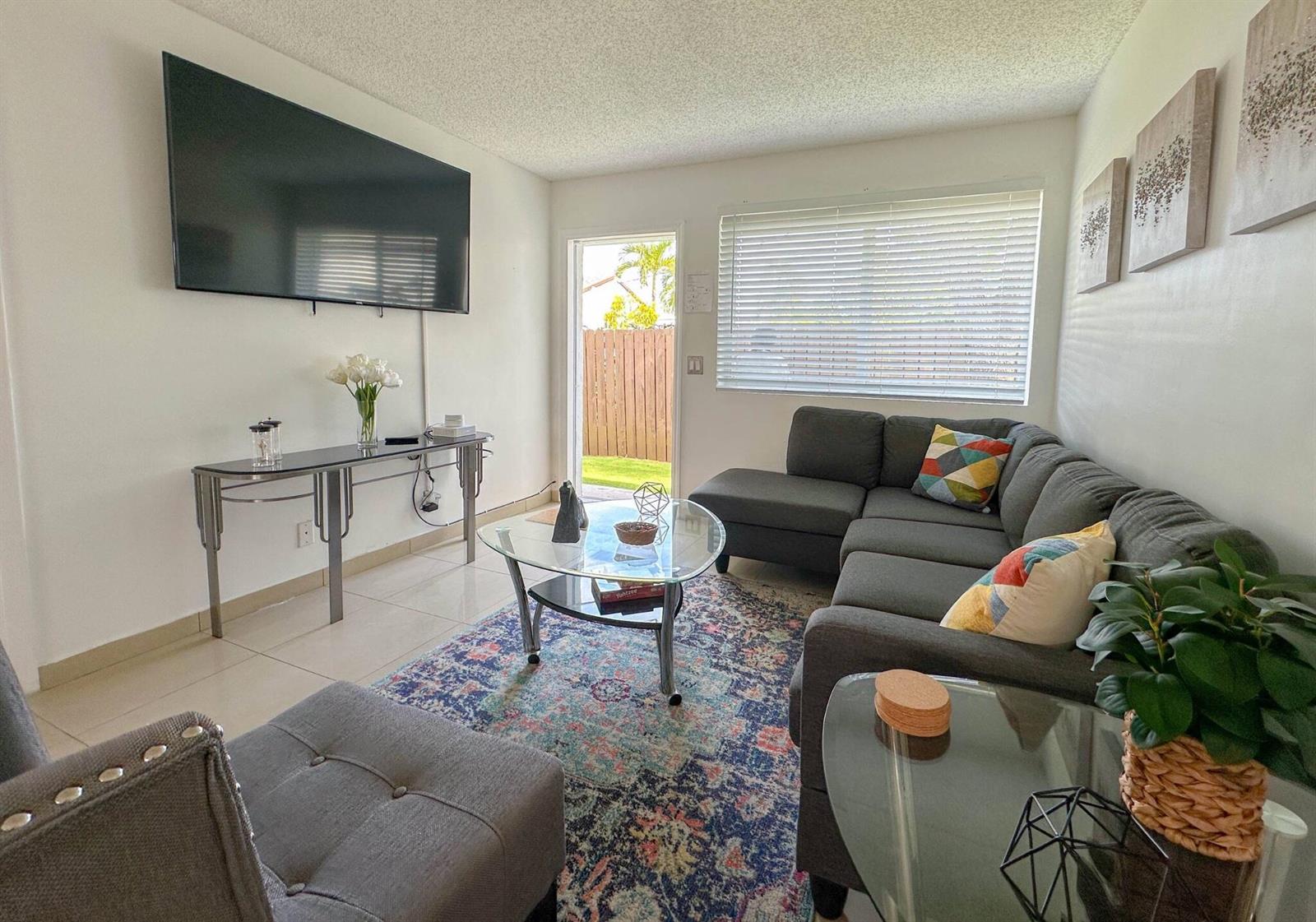 A - B  / 0 1625 sq. ft. $ 2026-09-29 0 foto