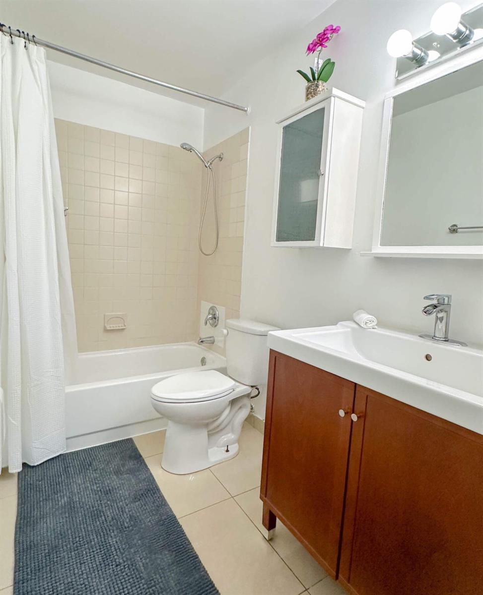 A - B  / 0 1625 sq. ft. $ 2026-09-29 0 foto