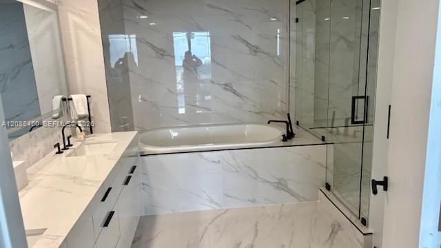 See details 5001 3 / 3 2065 sq. ft. $ 2026-09-08 0 Photo