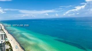 See details 5001 3 / 3 2065 sq. ft. $ 2026-09-08 0 Photo