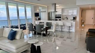 See details 5001 3 / 3 2065 sq. ft. $ 2026-09-08 0 Photo