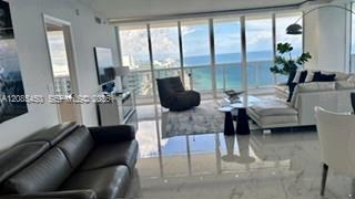 See details 5001 3 / 3 2065 sq. ft. $ 2026-09-08 0 Photo
