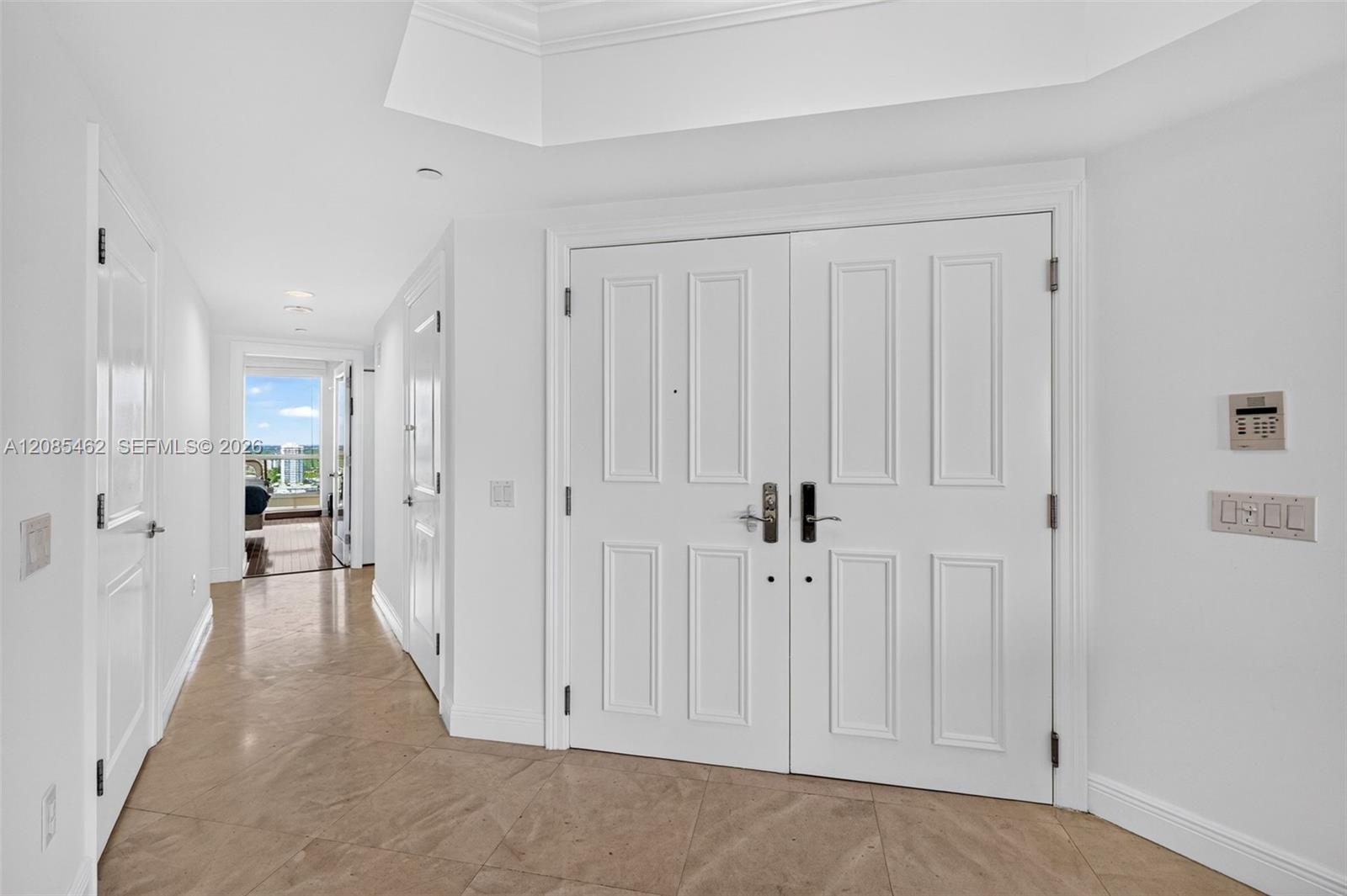Ver detalles 2104 3 / 3 2030 sq. ft. $ 2026-09-08 0 foto