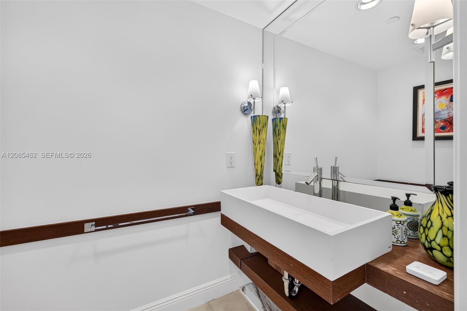 Ver detalles 2104 3 / 3 2030 sq. ft. $ 2026-09-08 0 foto