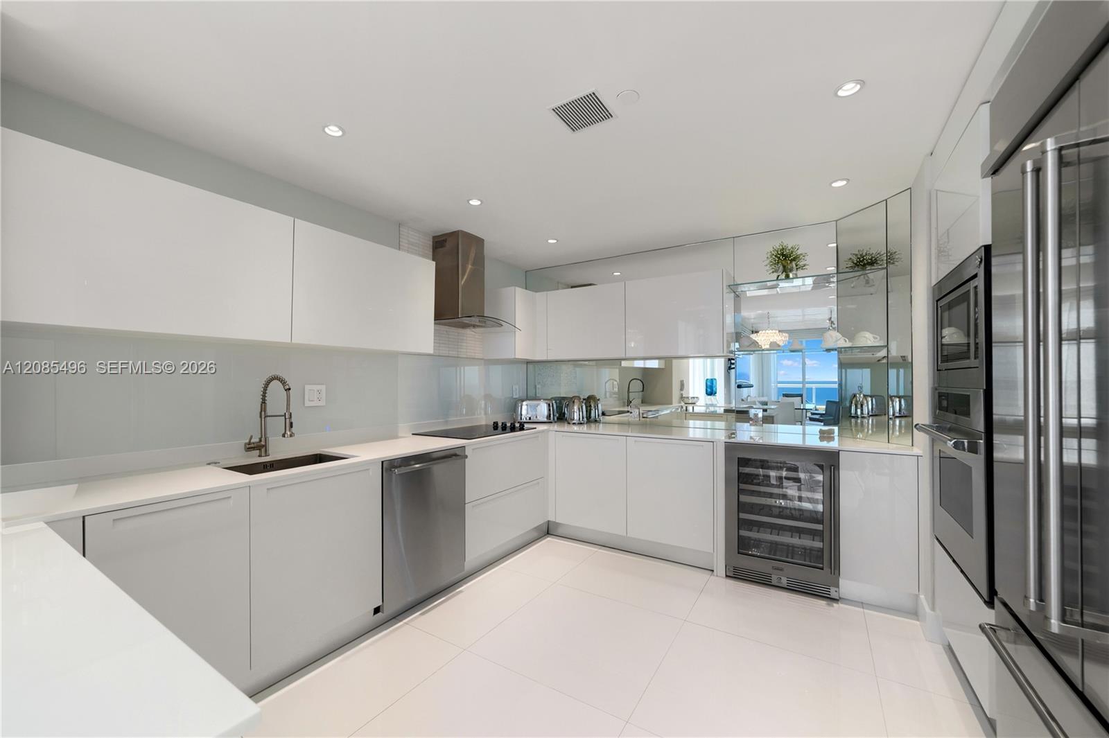 3406 4 / 4 2736 sq. ft. $ 2026-09-08 0 foto