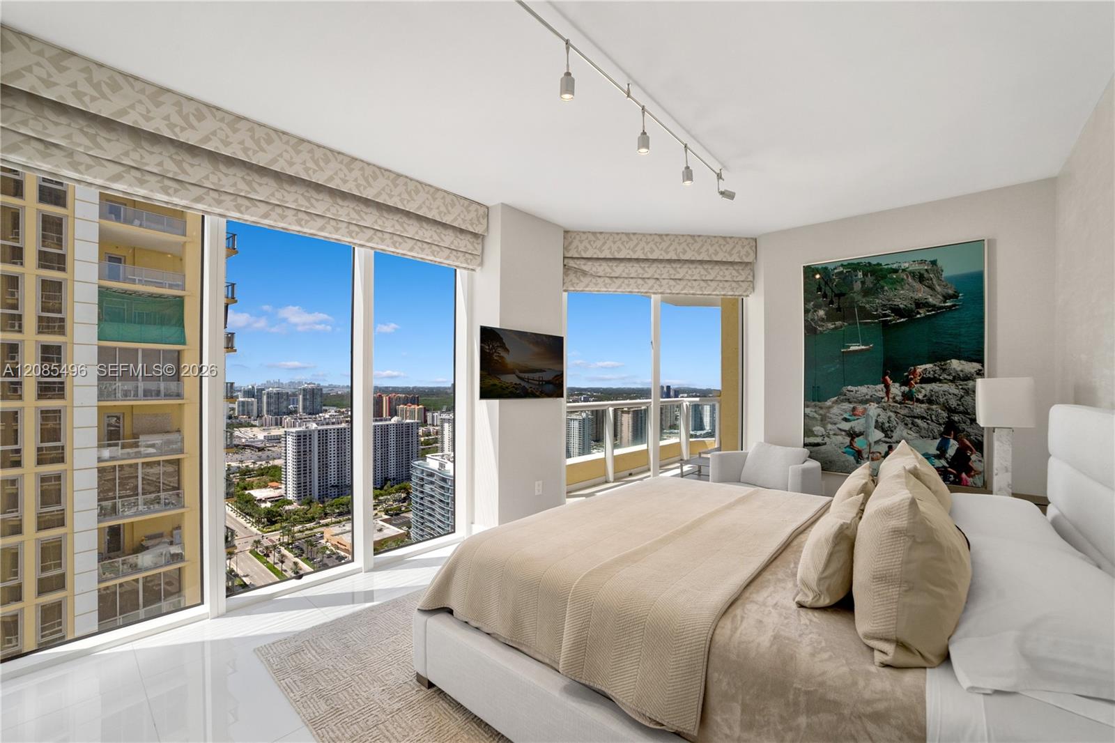 3406 4 / 4 2736 sq. ft. $ 2026-09-08 0 foto