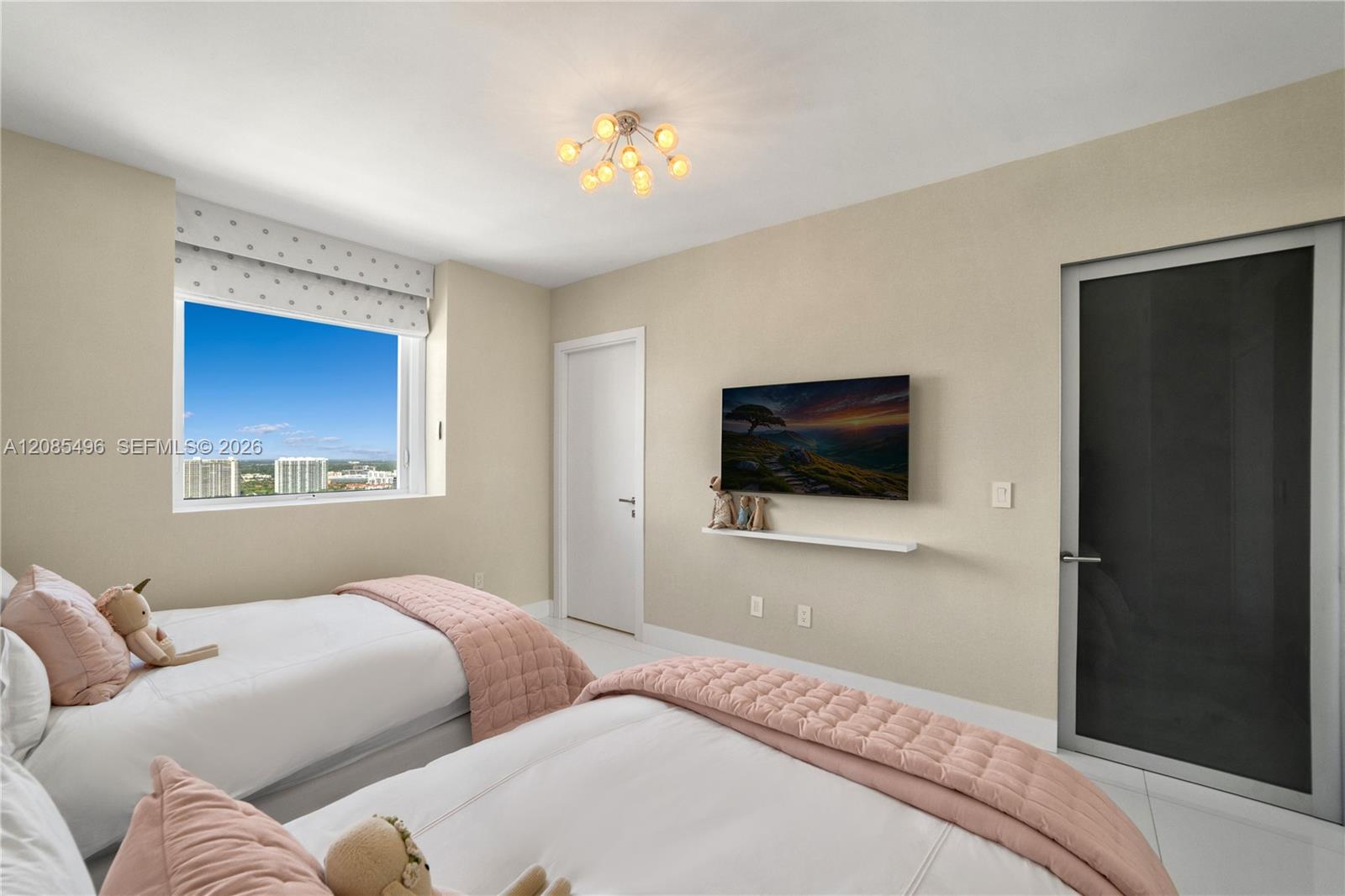 3406 4 / 4 2736 sq. ft. $ 2026-09-08 0 foto