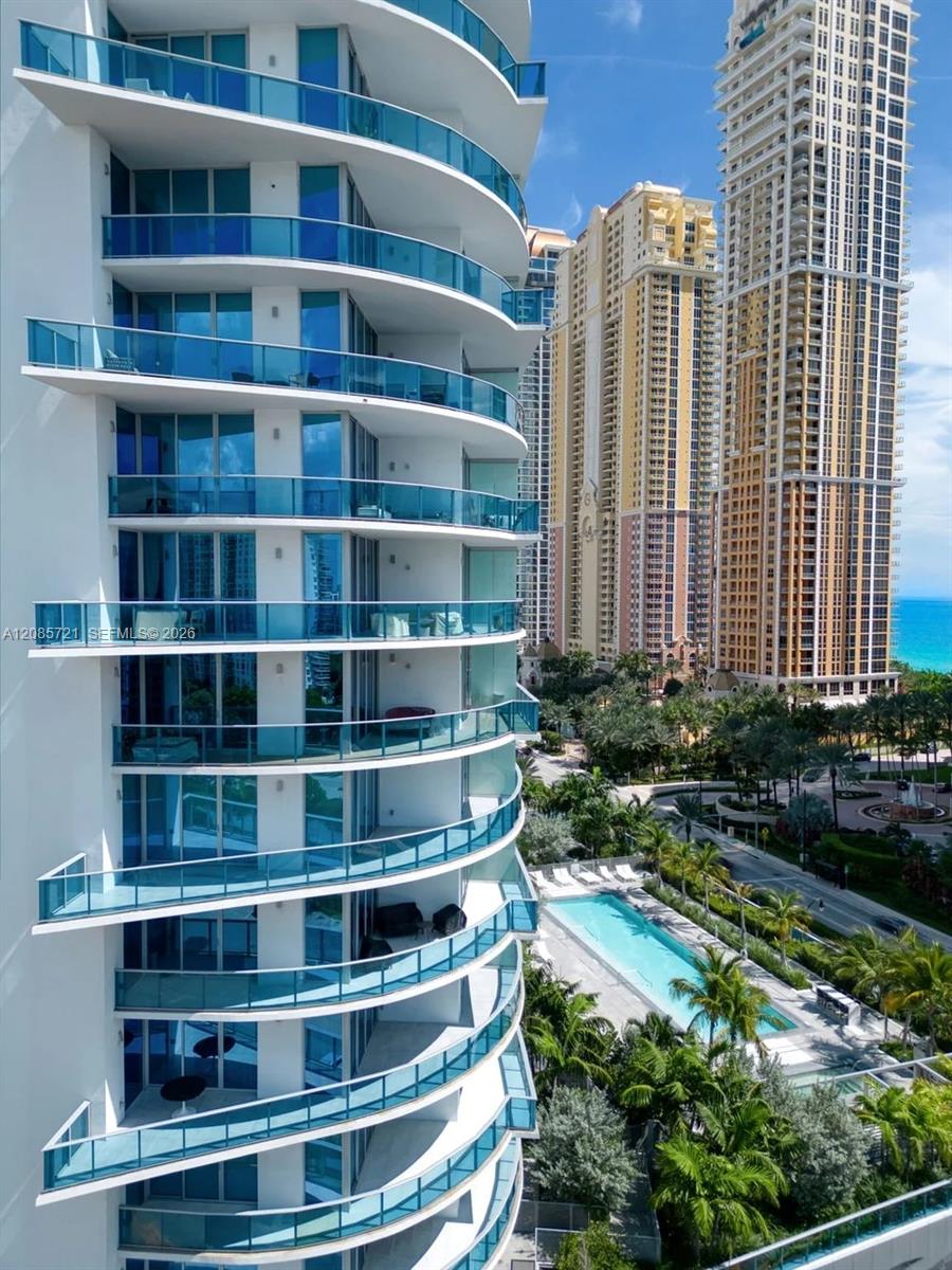 See details 1003 2 / 3 1361 sq. ft. $ 2026-09-09 0 Photo