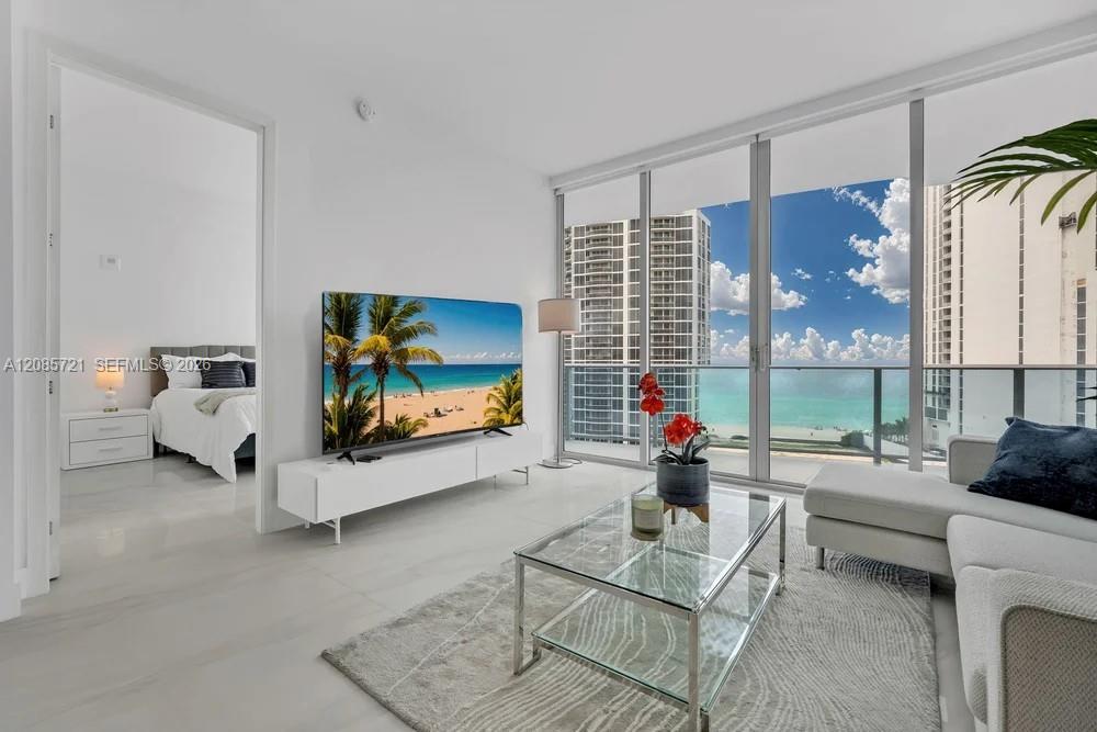 See details 1003 2 / 3 1361 sq. ft. $ 2026-09-09 0 Photo