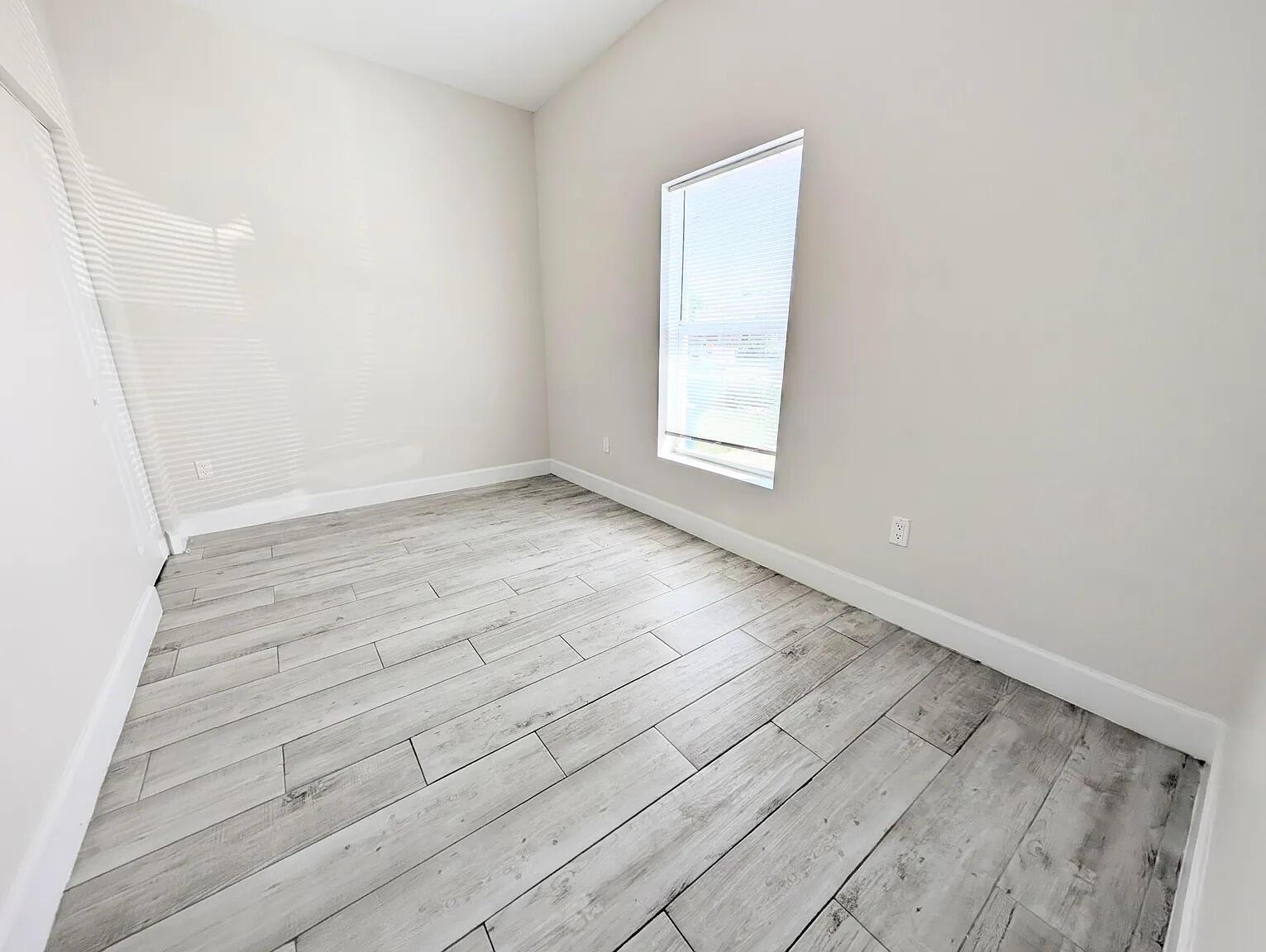   / 0 2360 sq. ft. $ 2026-09-10 0 foto