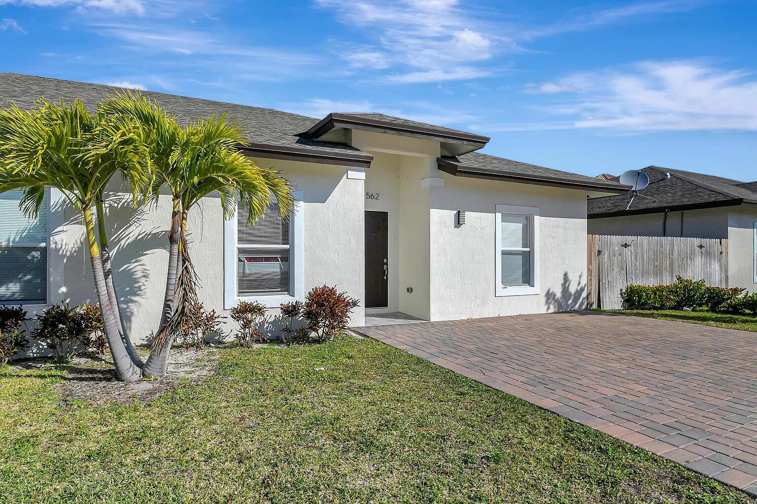   / 0 2360 sq. ft. $ 2026-09-10 0 foto