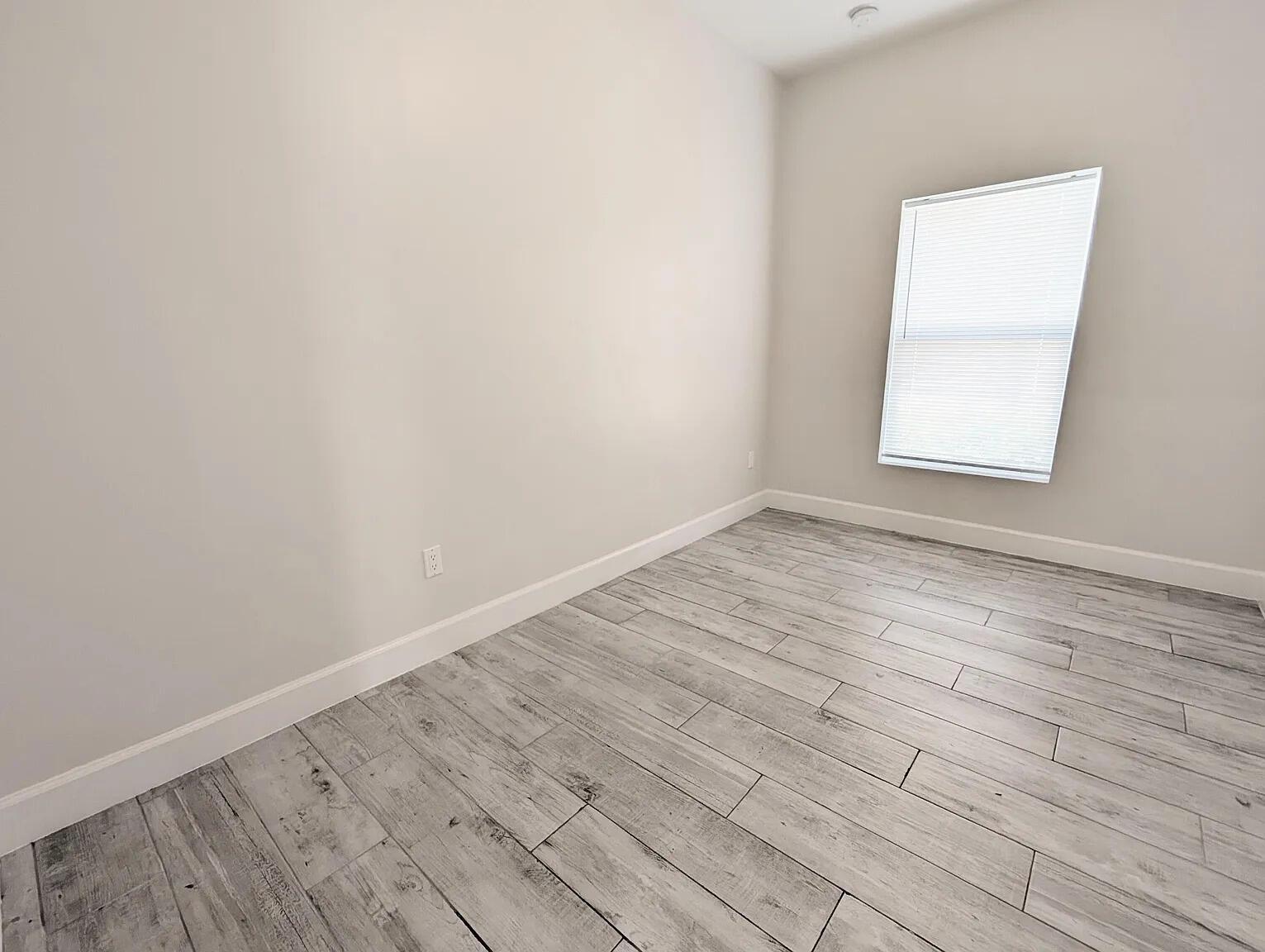   / 0 2360 sq. ft. $ 2026-09-10 0 foto