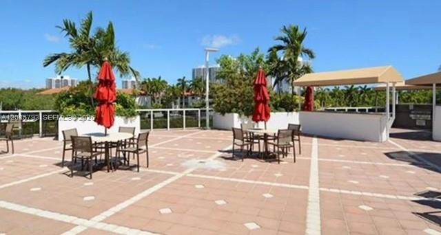 Photo 39 of Country Club Dr