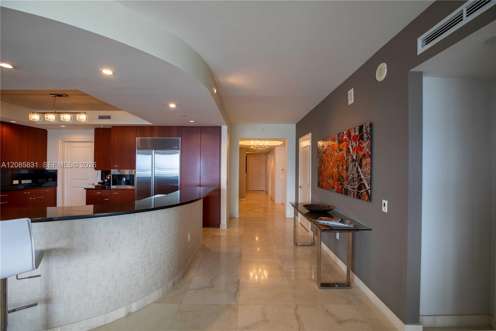 See details 2602 3 / 4 2840 sq. ft. $ 2026-09-09 0 Photo
