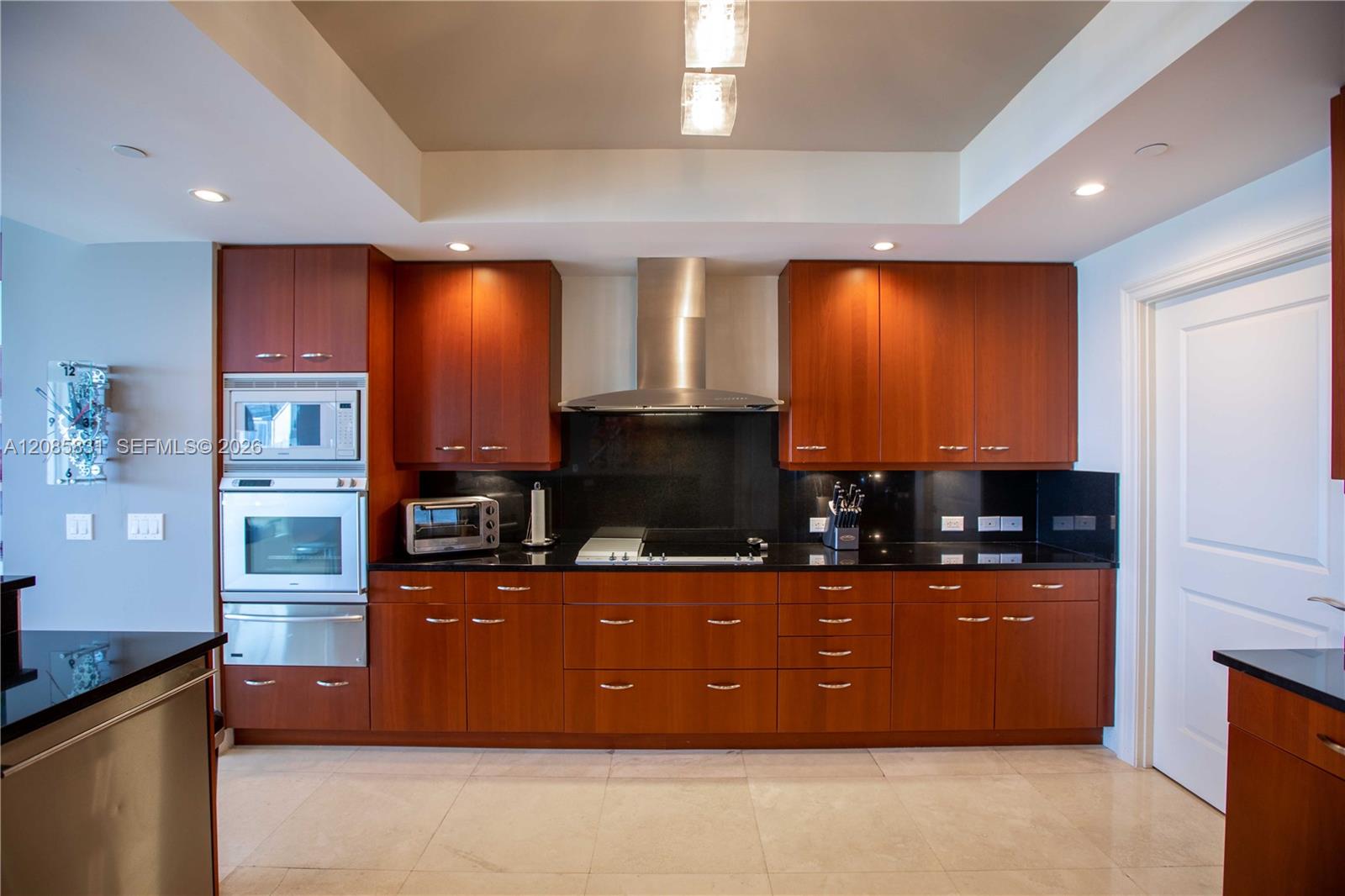 See details 2602 3 / 4 2840 sq. ft. $ 2026-09-09 0 Photo