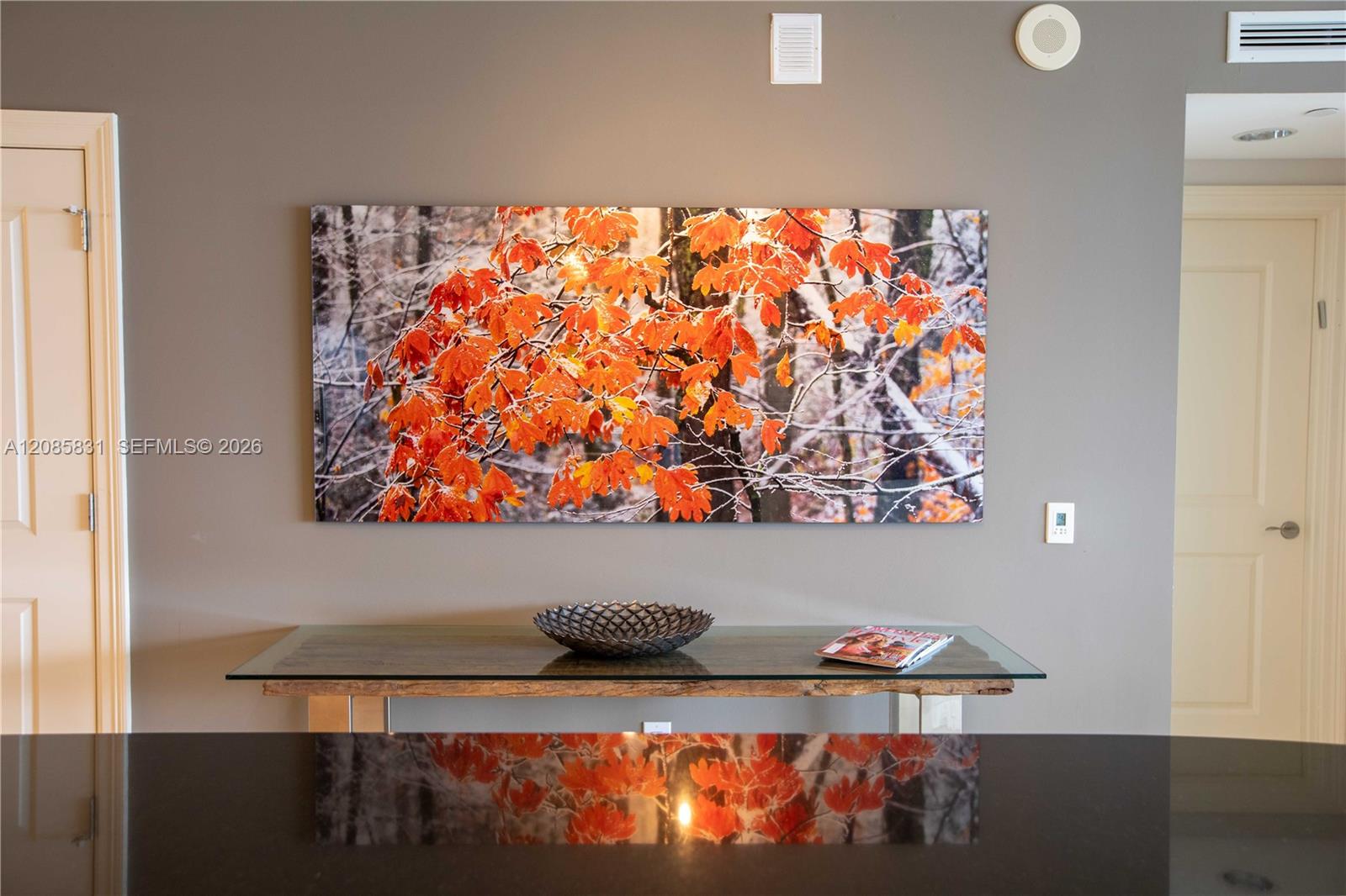 See details 2602 3 / 4 2840 sq. ft. $ 2026-09-09 0 Photo
