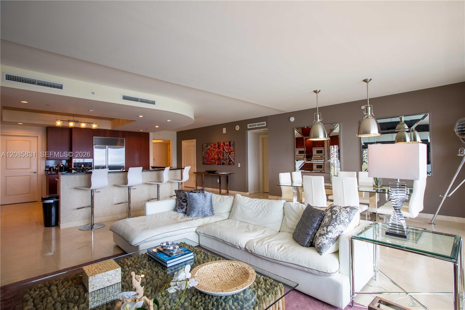 See details 2602 3 / 4 2840 sq. ft. $ 2026-09-09 0 Photo