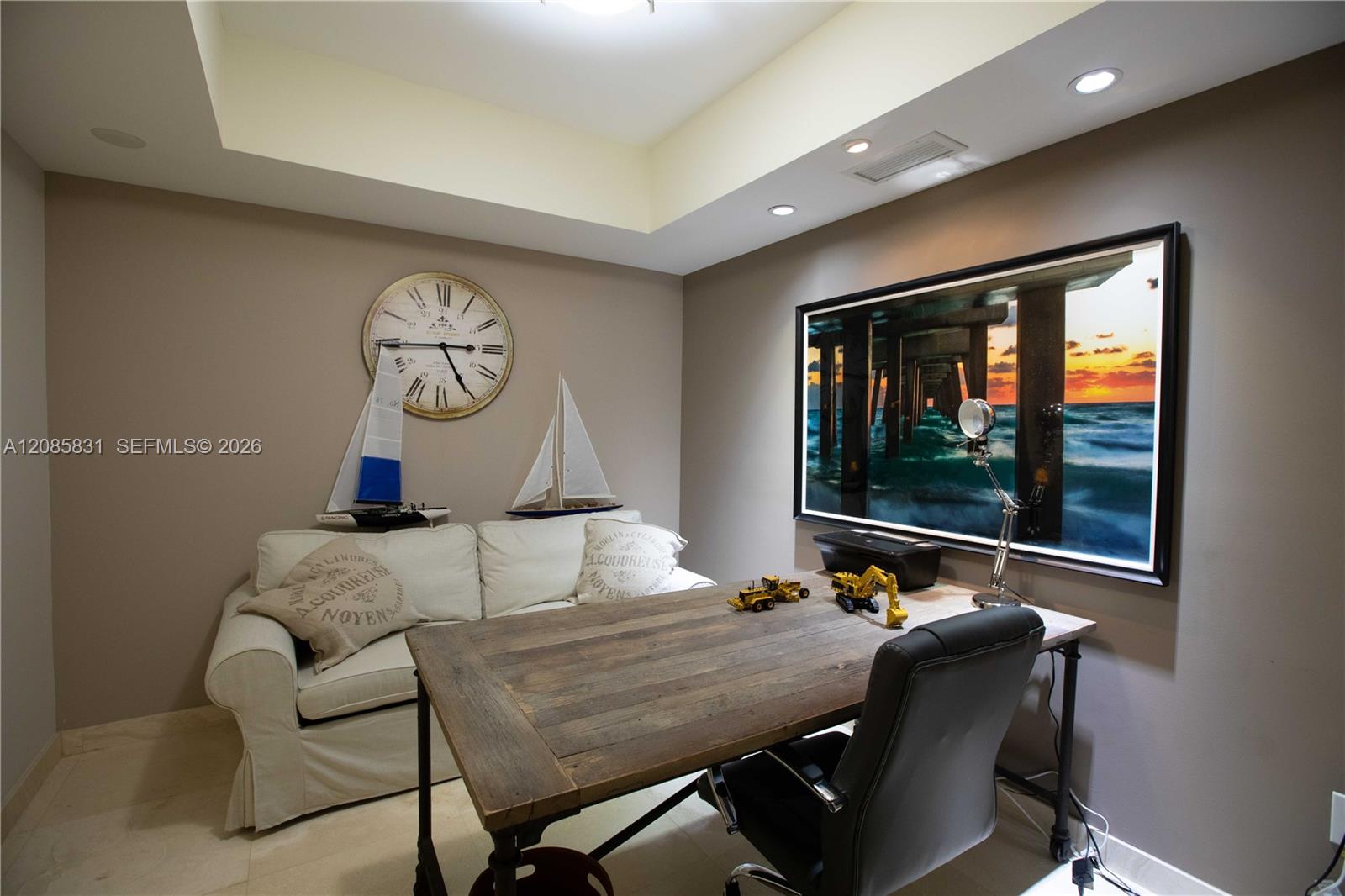 See details 2602 3 / 4 2840 sq. ft. $ 2026-09-09 0 Photo