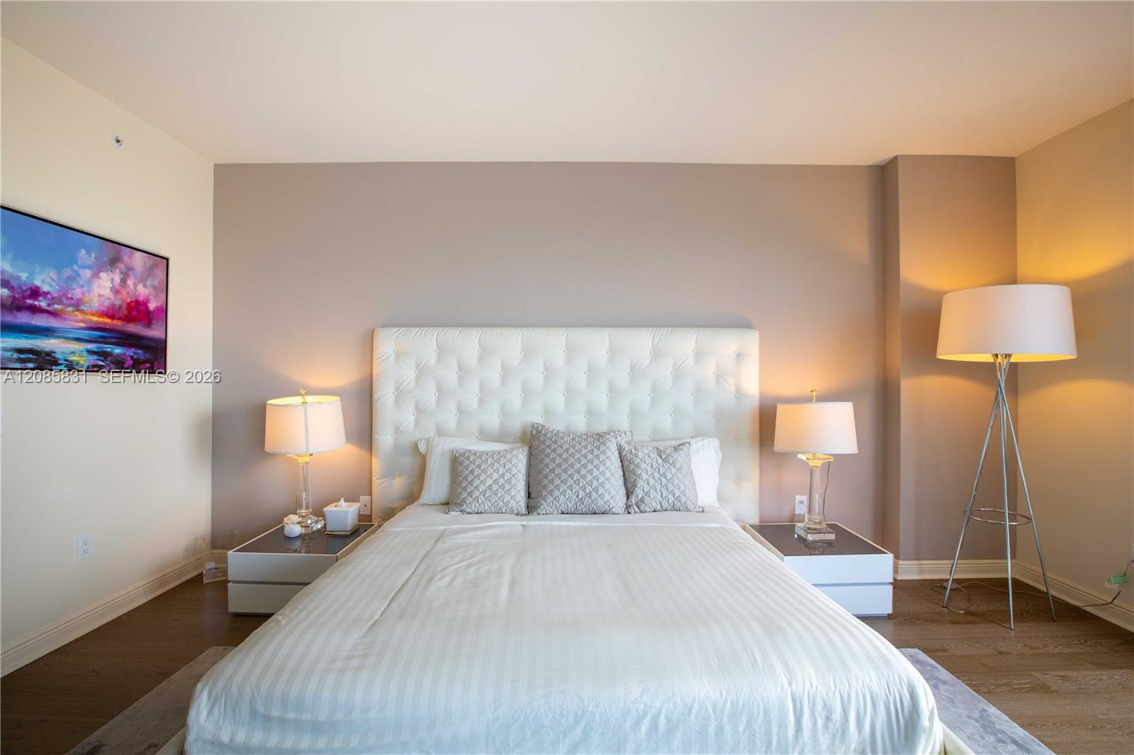 See details 2602 3 / 4 2840 sq. ft. $ 2026-09-09 0 Photo