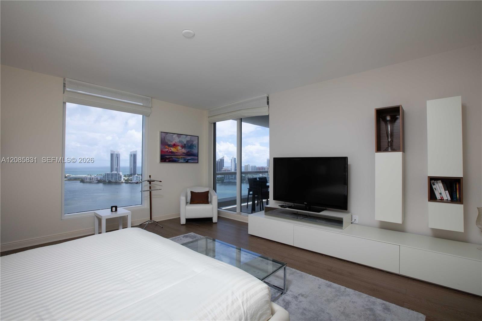 See details 2602 3 / 4 2840 sq. ft. $ 2026-09-09 0 Photo