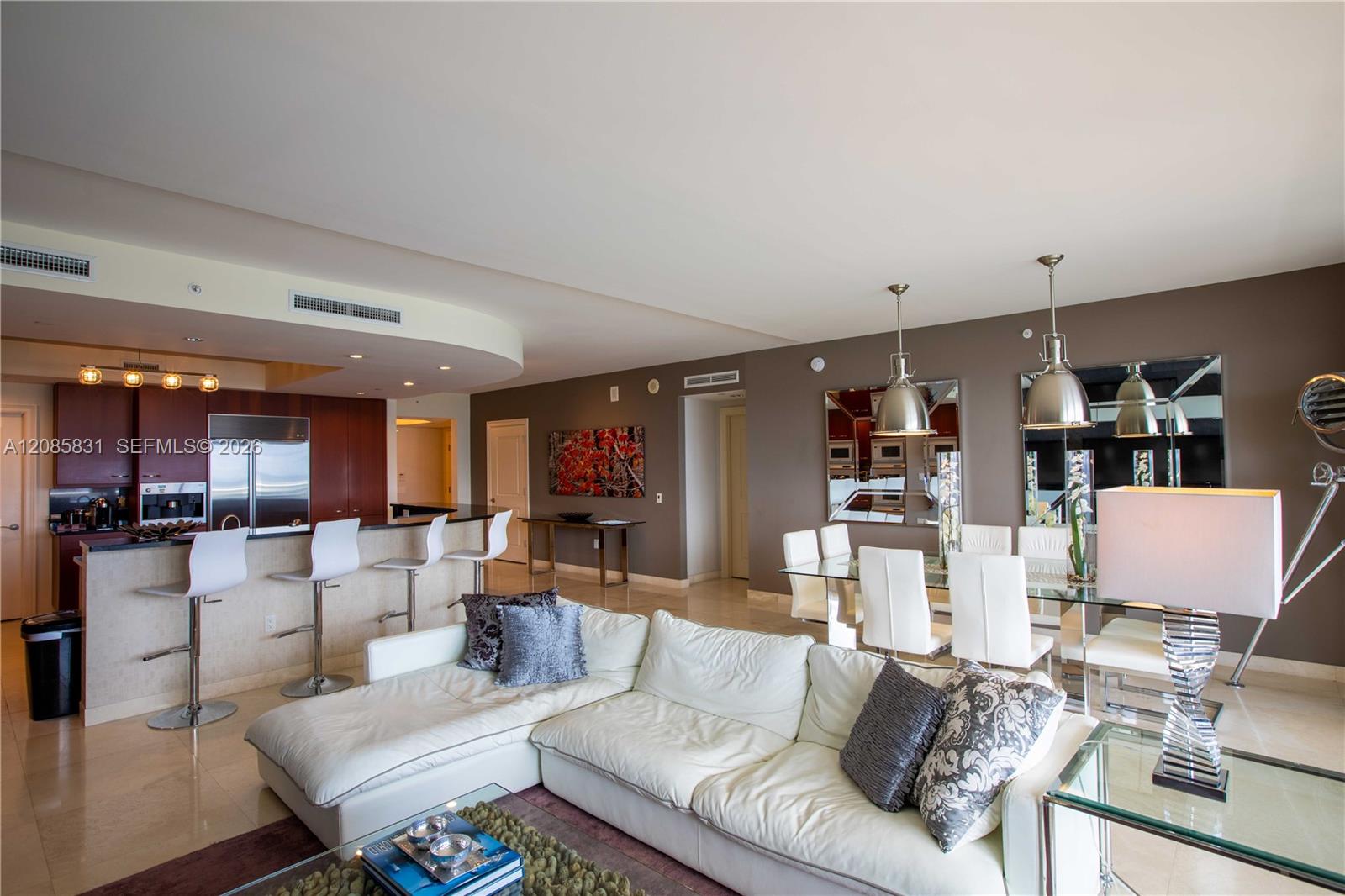 See details 2602 3 / 4 2840 sq. ft. $ 2026-09-09 0 Photo
