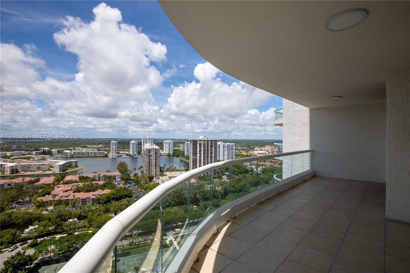 See details 2602 3 / 4 2840 sq. ft. $ 2026-09-09 0 Photo