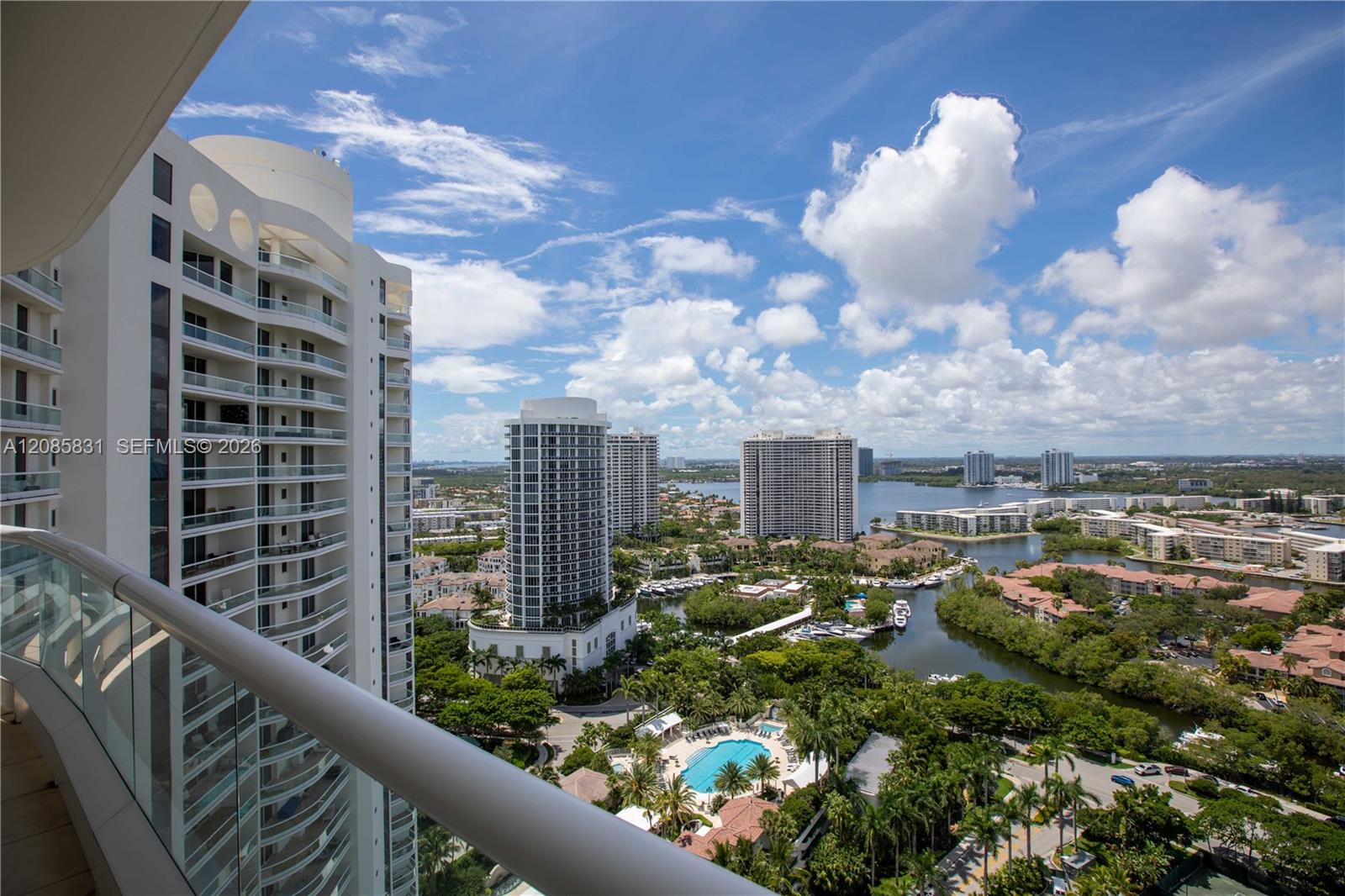 See details 2602 3 / 4 2840 sq. ft. $ 2026-09-09 0 Photo