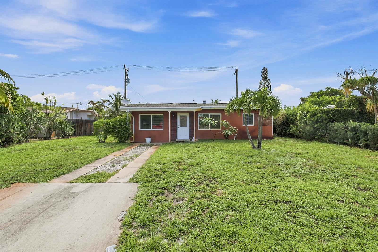 Ver detalles 3180 3 / 2 784 sq. ft. $ 2026-09-10 0 foto