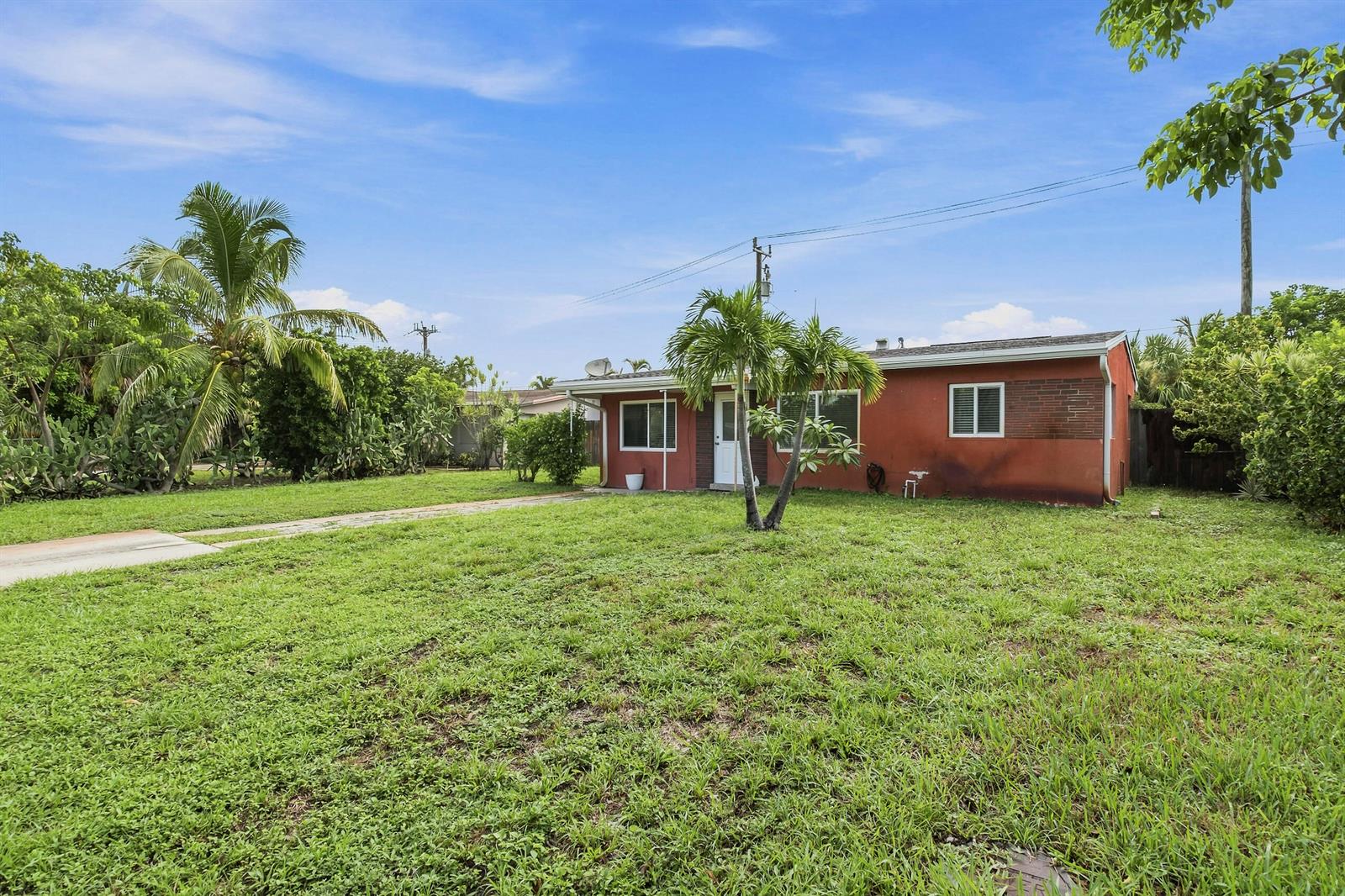 Ver detalles 3180 3 / 2 784 sq. ft. $ 2026-09-10 0 foto