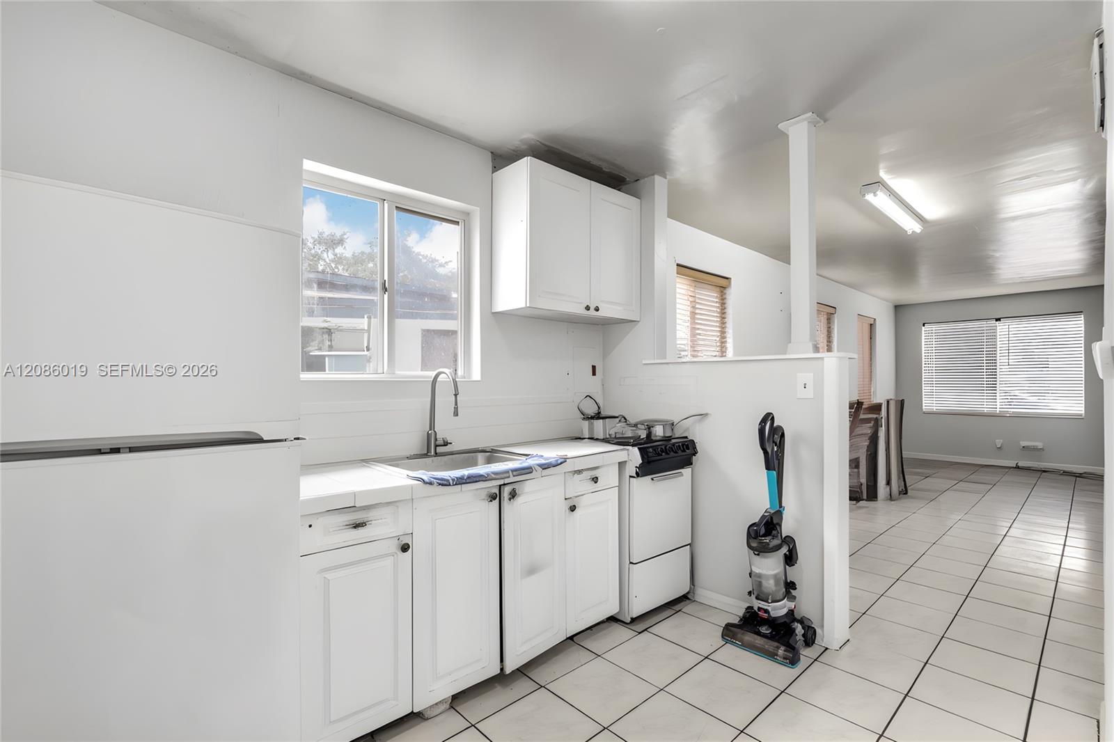   /  1780 sq. ft. $ 2026-09-09 0 foto