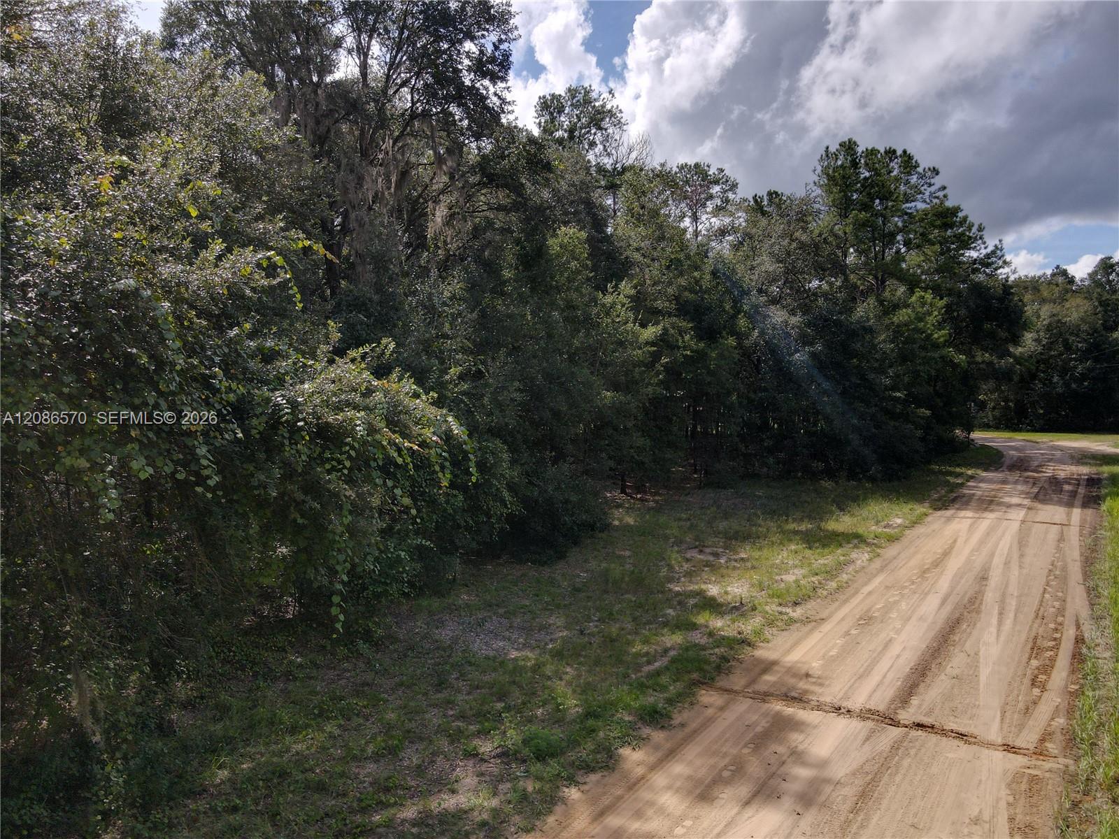   /   кв.футов $ 2026-09-10 0 Фото