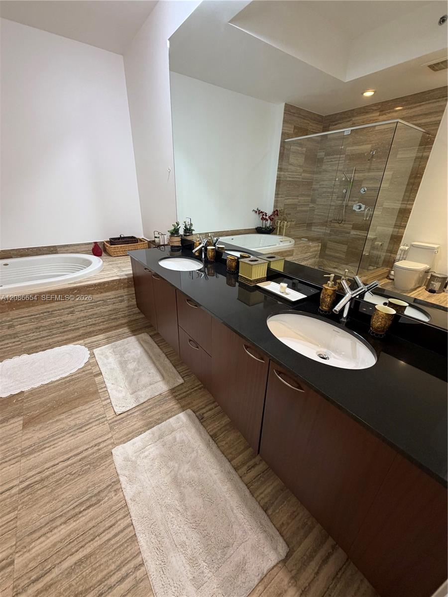 3707 3 / 3 2106 sq. ft. $ 2026-09-10 0 foto