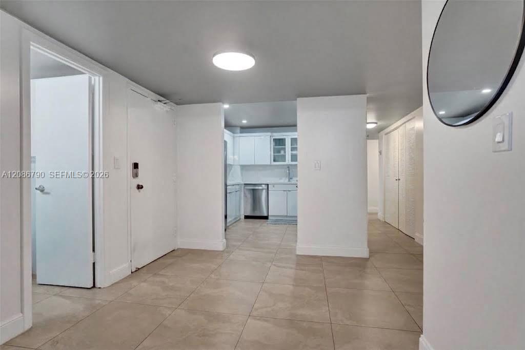 See details LE 3 / 3 1780 sq. ft. $ 2026-09-10 0 Photo