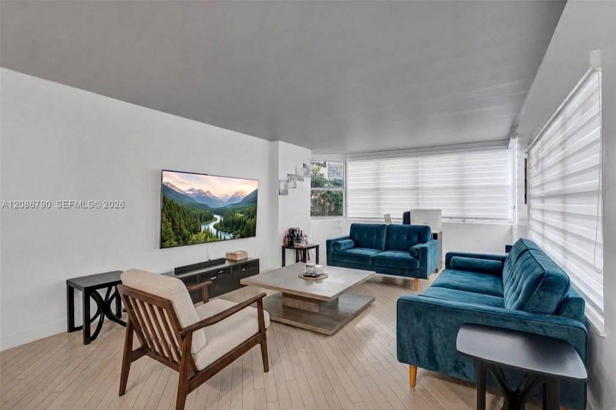 See details LE 3 / 3 1780 sq. ft. $ 2026-09-10 0 Photo