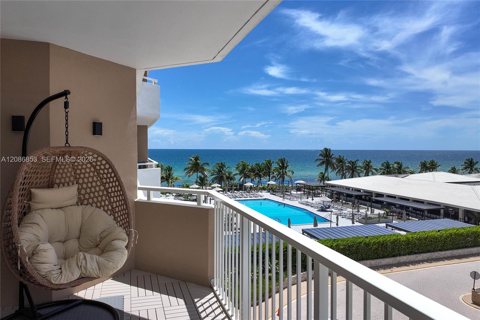 See details 4A 1 / 2 870 sq. ft. $ 2026-09-10 0 Photo