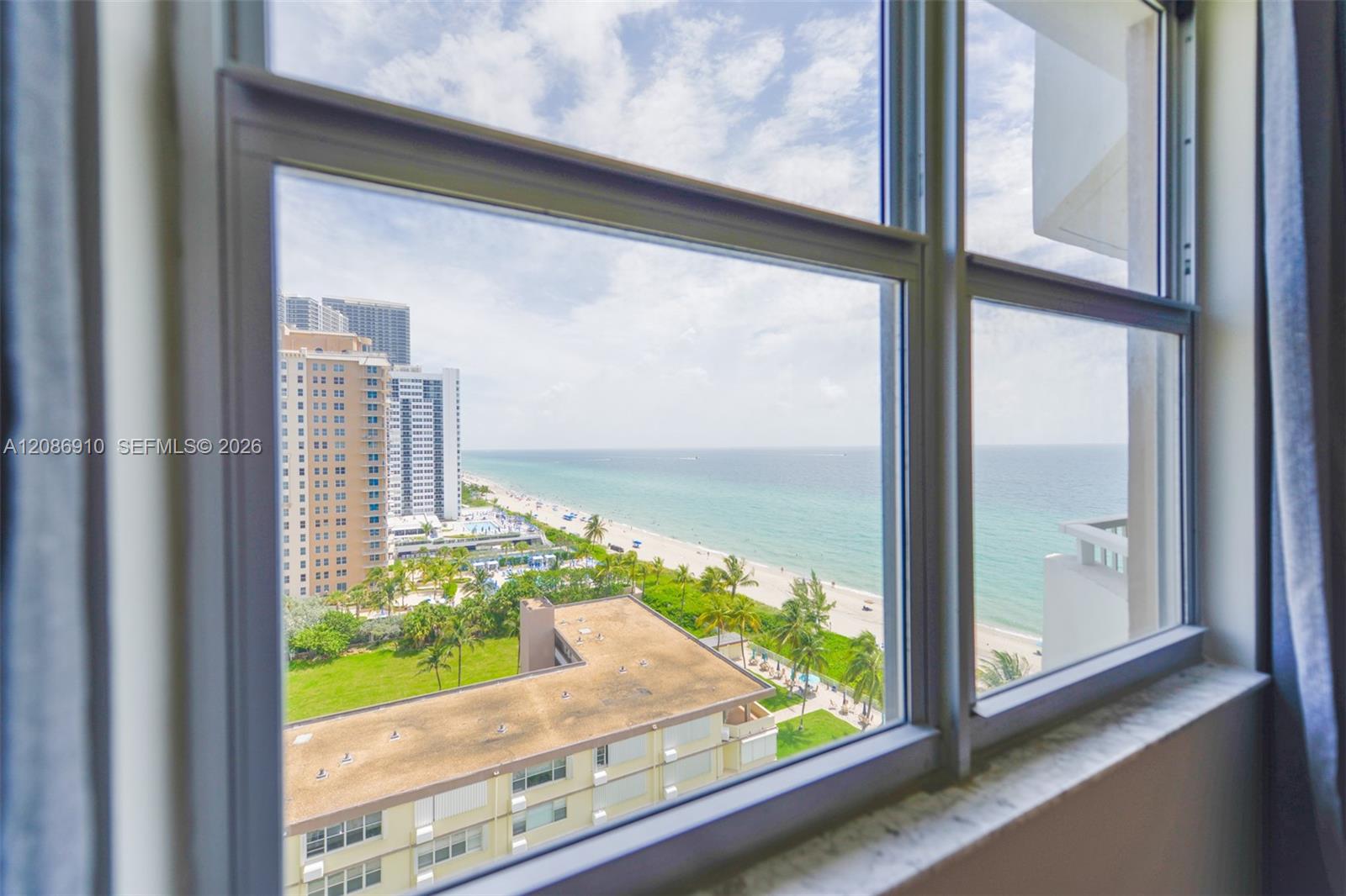 See details 11H 2 / 2 1240 sq. ft. $ 2026-09-10 0 Photo