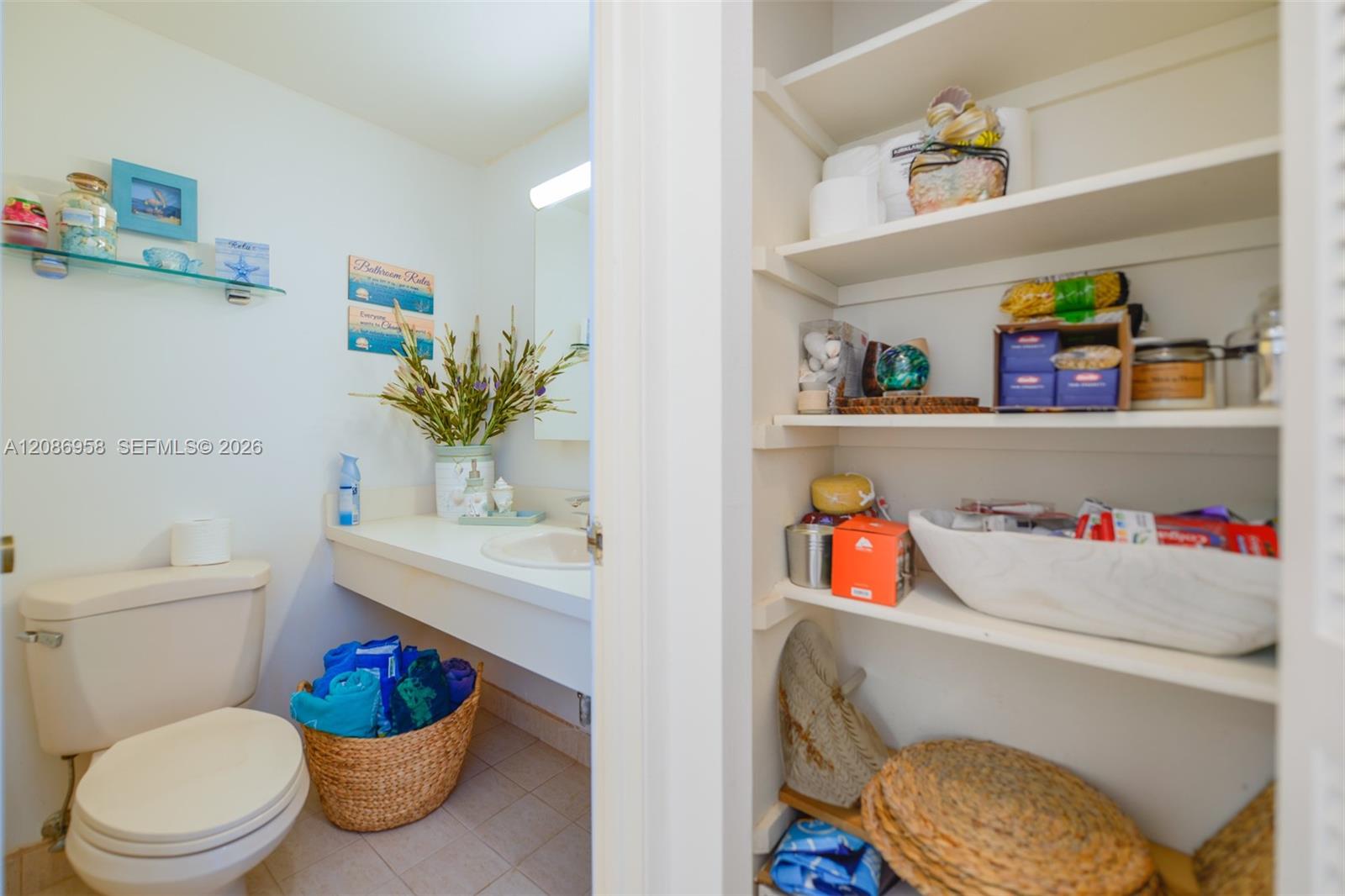 See details 18B 1 / 2 870 sq. ft. $ 2026-09-10 0 Photo