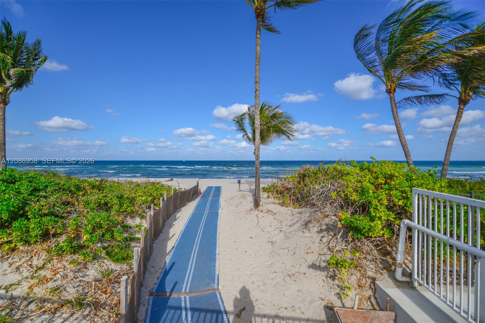 See details 18B 1 / 2 870 sq. ft. $ 2026-09-10 0 Photo