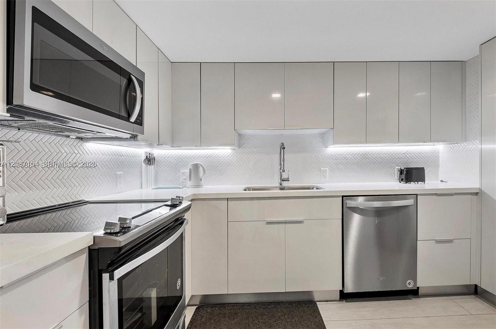 PH31 2 / 2 1357 sq. ft. $ 2026-09-10 0 Photo