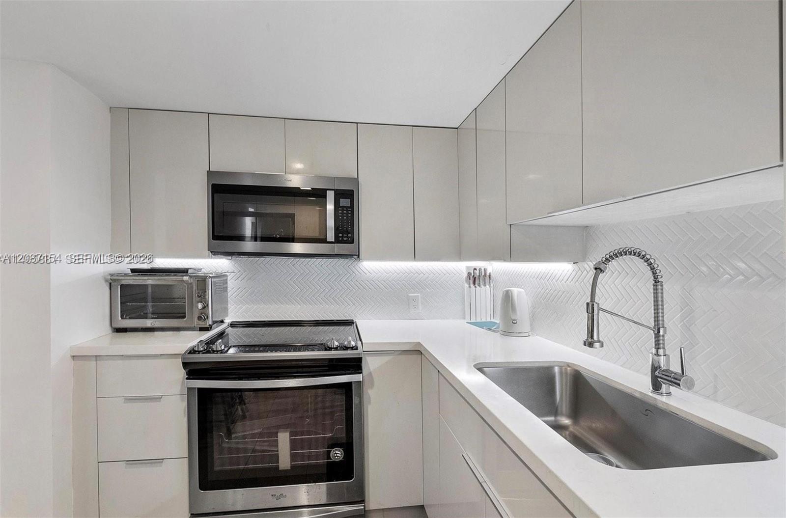 PH31 2 / 2 1357 sq. ft. $ 2026-09-10 0 Photo