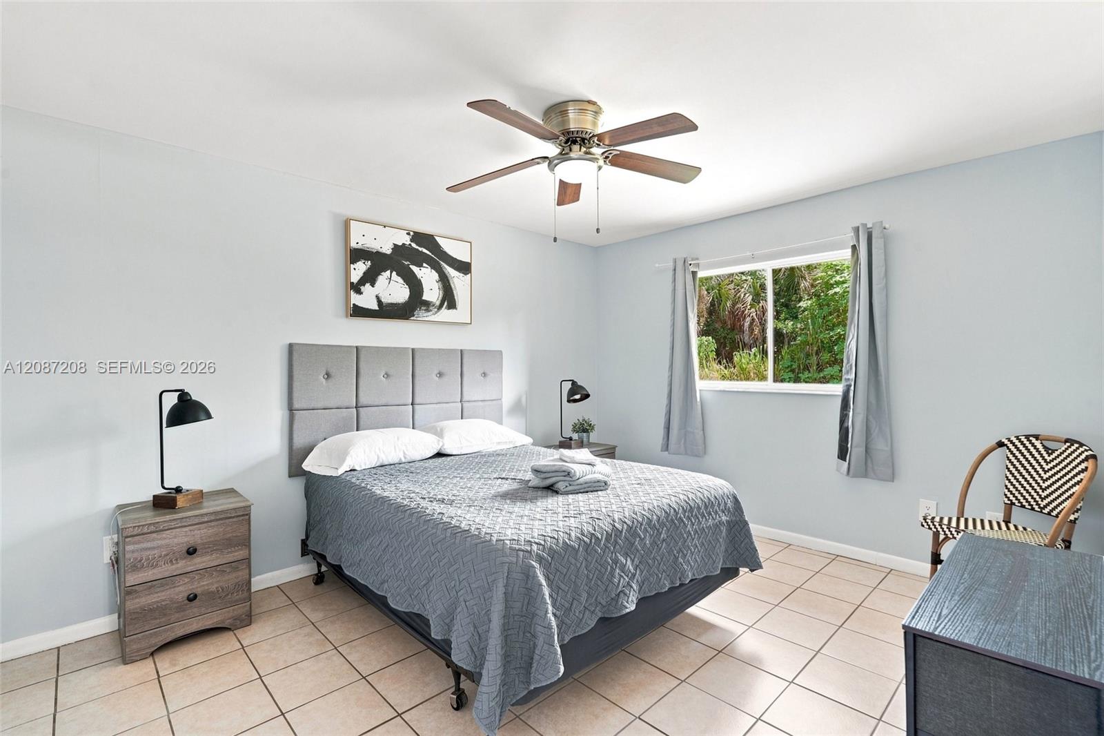   /   sq. ft. $ 2026-09-10 0 foto