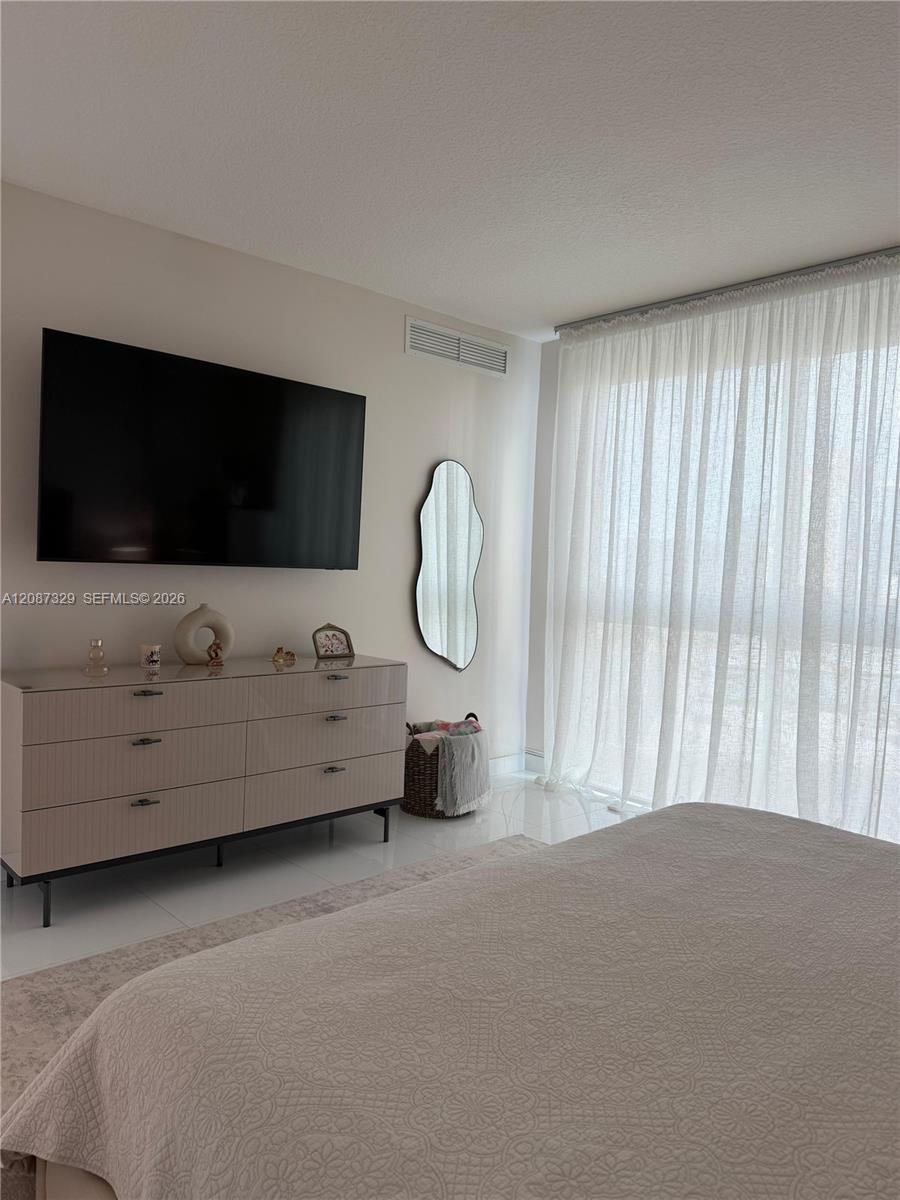 Photo 16 of SUNNY ISLES BLVD