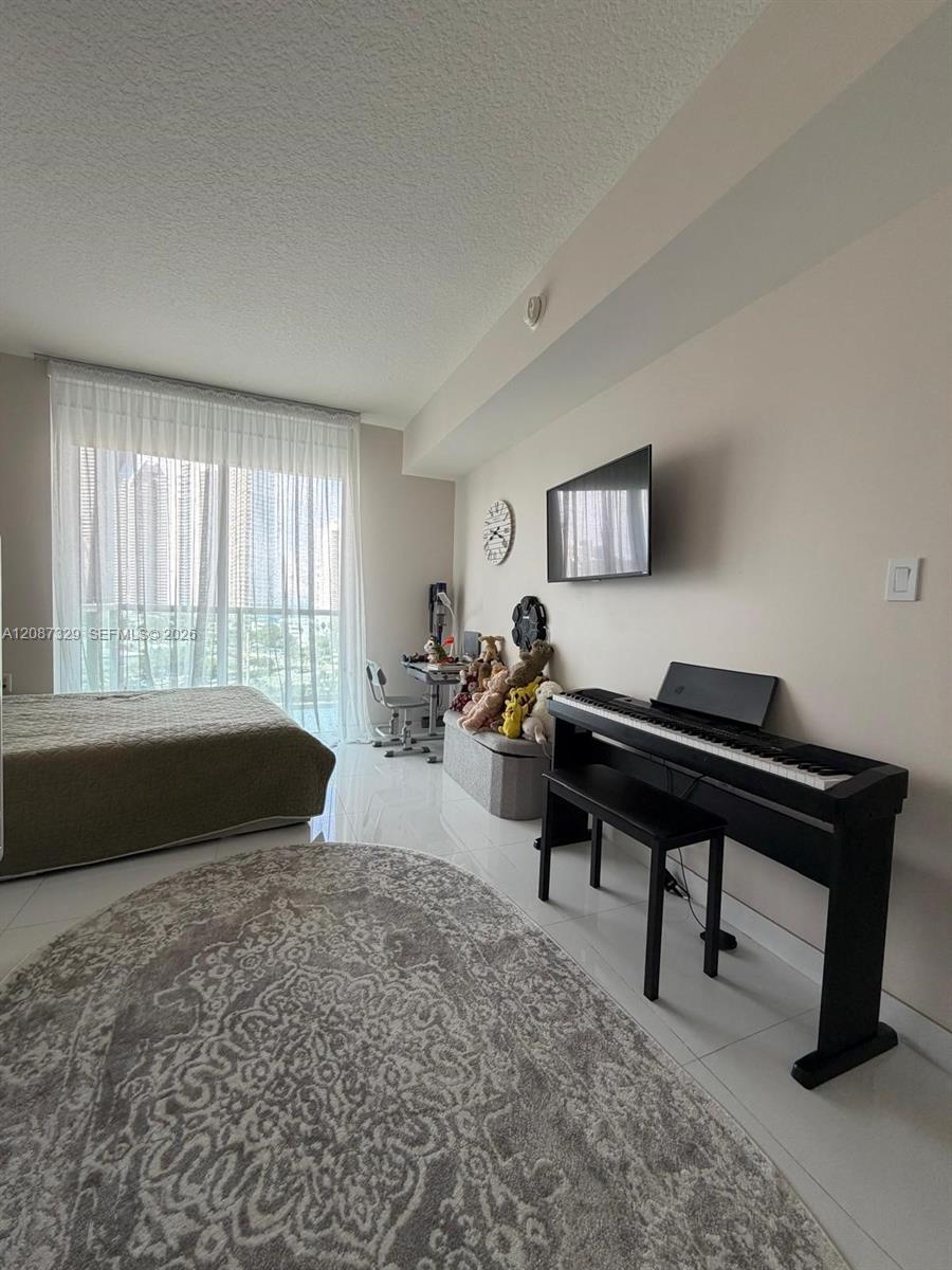 Photo 20 of SUNNY ISLES BLVD