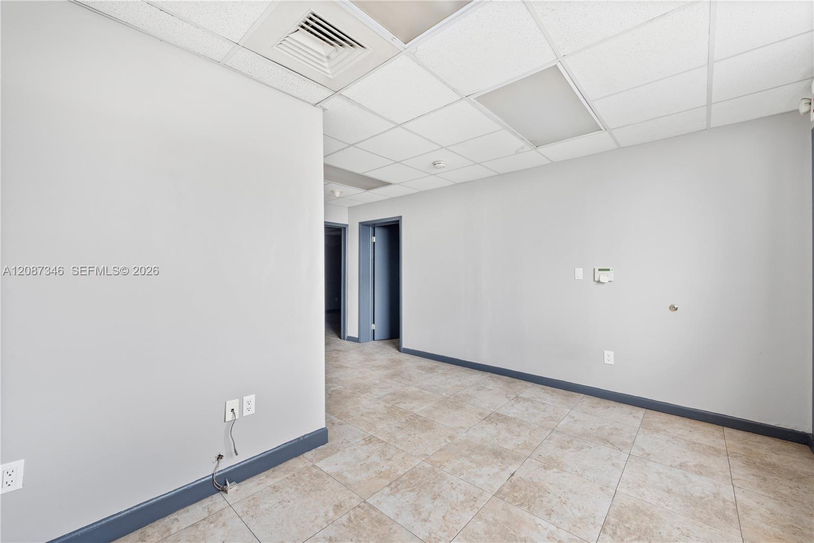   /   sq. ft. $ 2026-09-11 0 foto