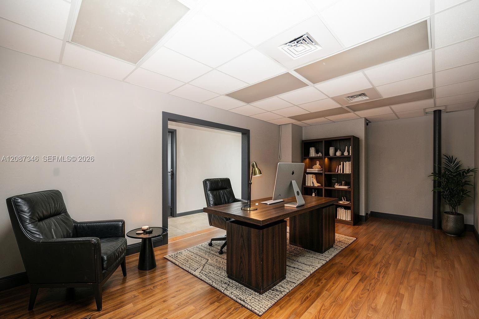   /   sq. ft. $ 2026-09-11 0 foto