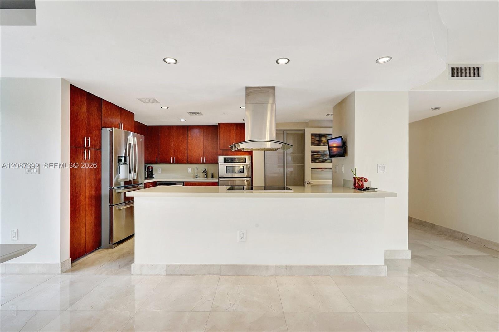 Ver detalles 402 2 / 2 1840 sq. ft. $ 2026-09-11 0 foto