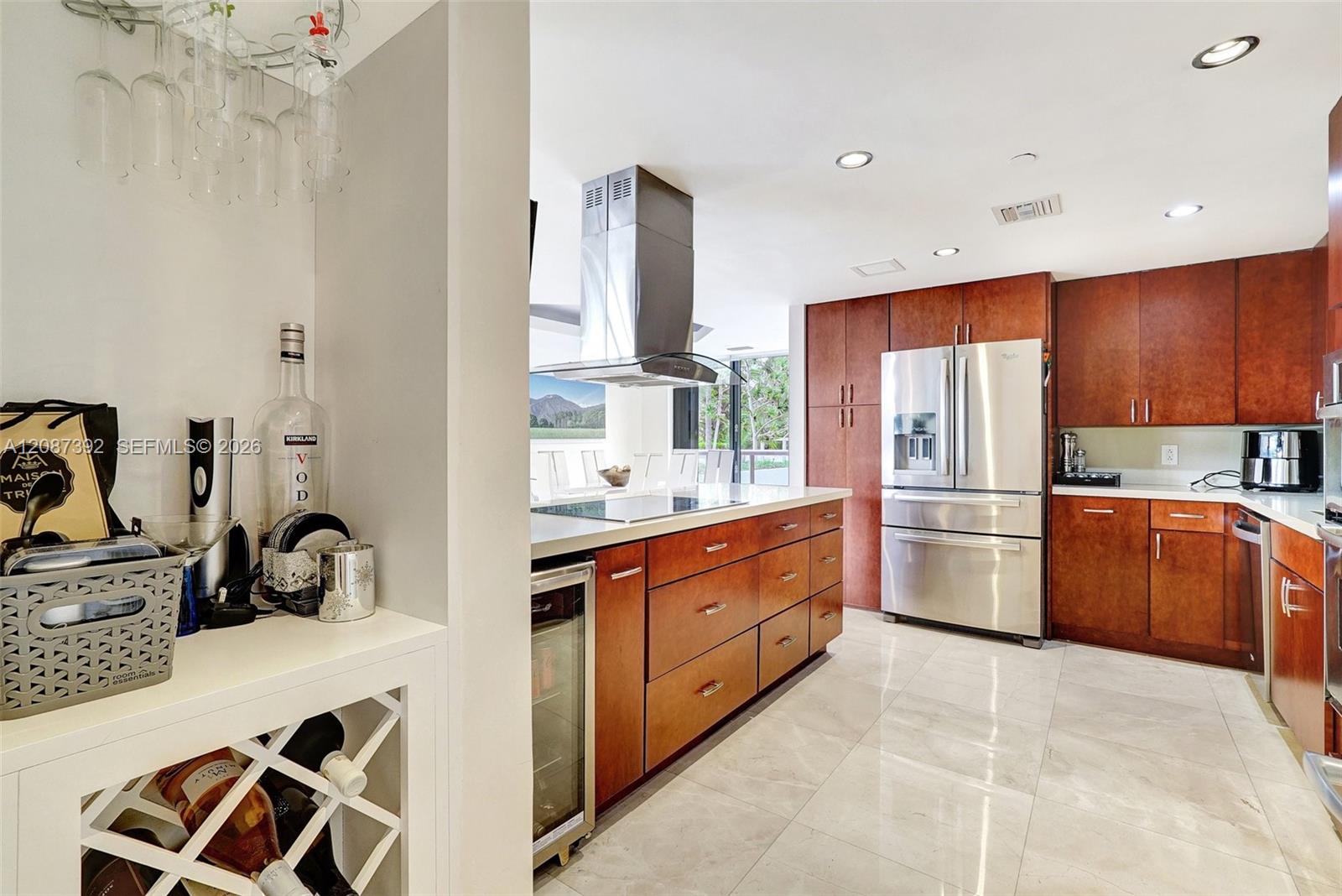 Ver detalles 402 2 / 2 1840 sq. ft. $ 2026-09-11 0 foto