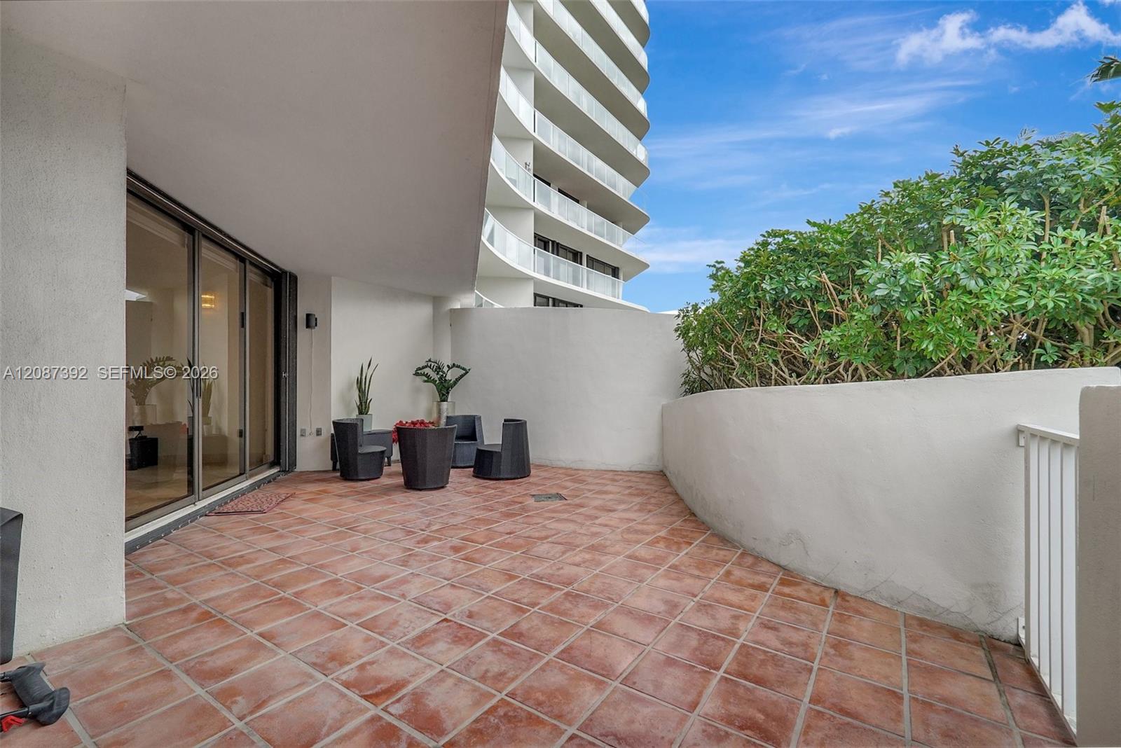 Ver detalles 402 2 / 2 1840 sq. ft. $ 2026-09-11 0 foto
