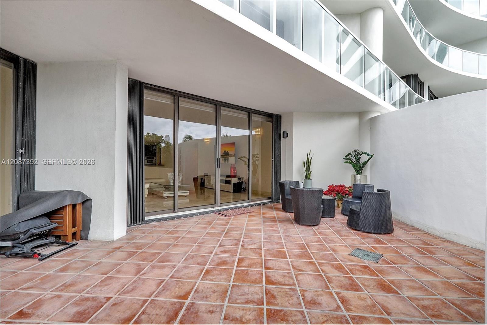 Ver detalles 402 2 / 2 1840 sq. ft. $ 2026-09-11 0 foto