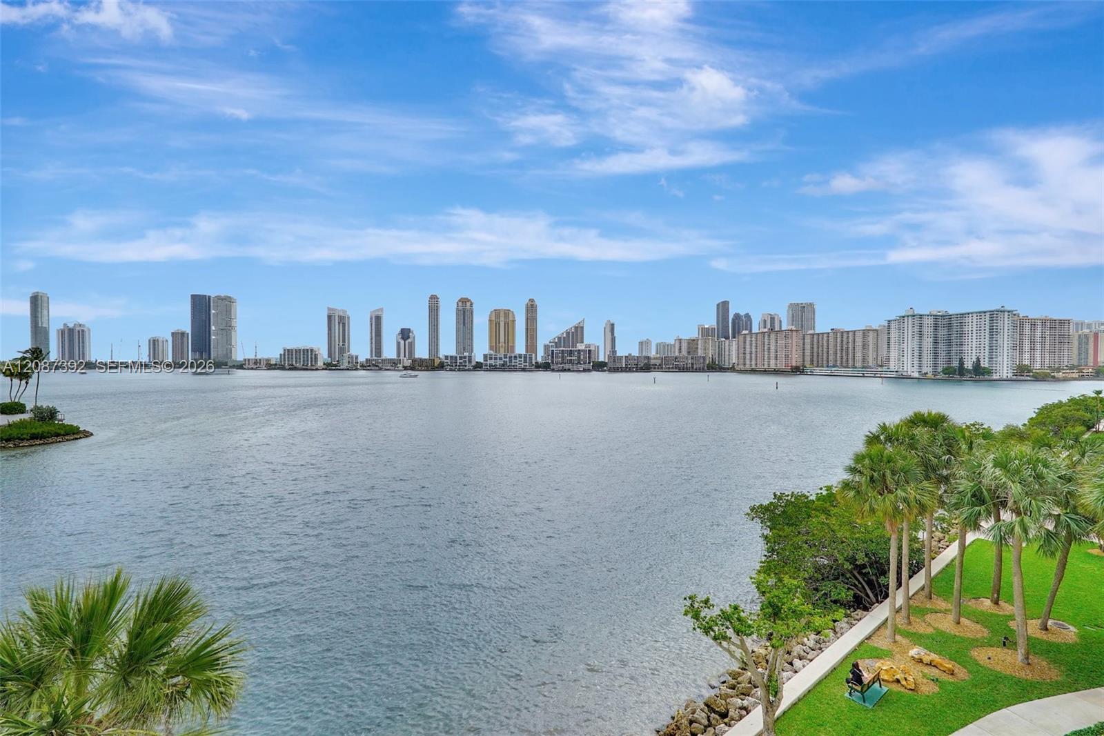 Ver detalles 402 2 / 2 1840 sq. ft. $ 2026-09-11 0 foto